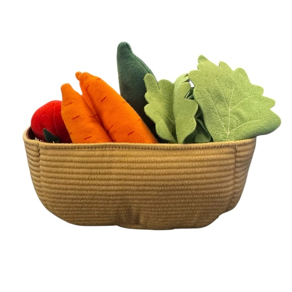 Plush Vegetable Toy Set with Basket - Picture 2 of 6